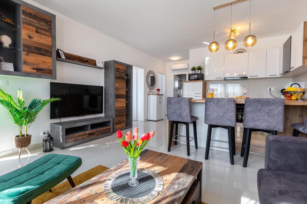 Sunny Island Apartment Trogir Luaran gambar