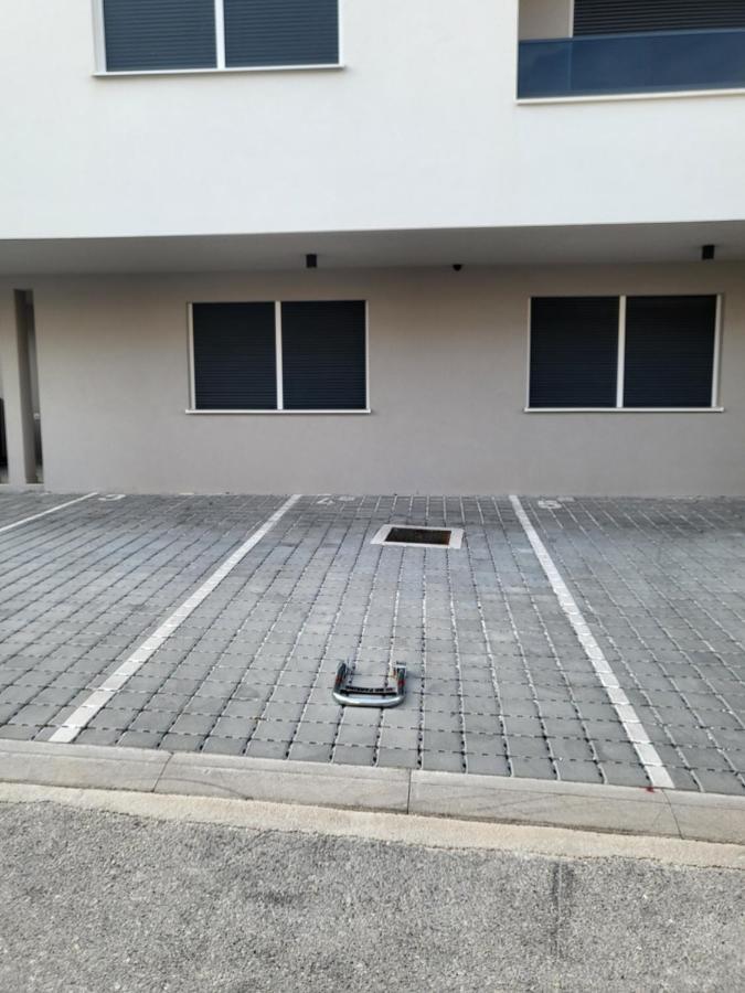 Sunny Island Apartment Trogir Luaran gambar