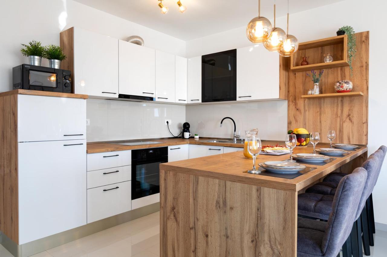 Sunny Island Apartment Trogir Luaran gambar
